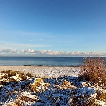 Ferienwohnung Strand25 ทรัสเซนไฮเดอ ภายนอก รูปภาพ